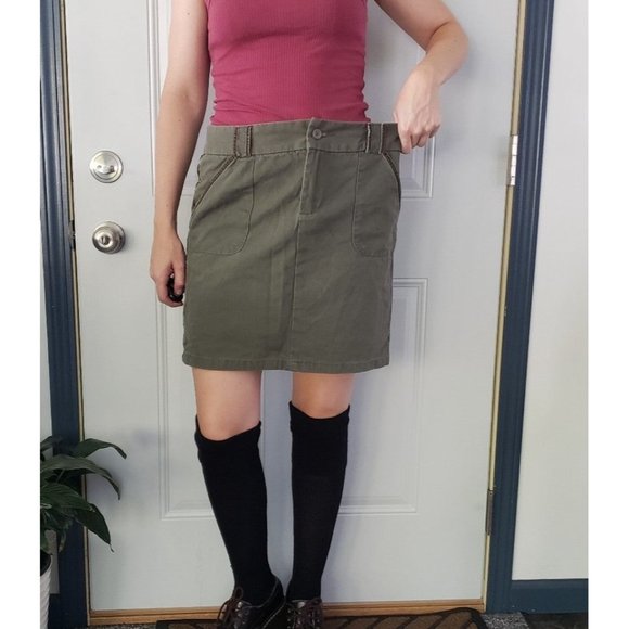 Y2K Olive Green Old‎ Navy Mini Skirt - Picture 4 of 5